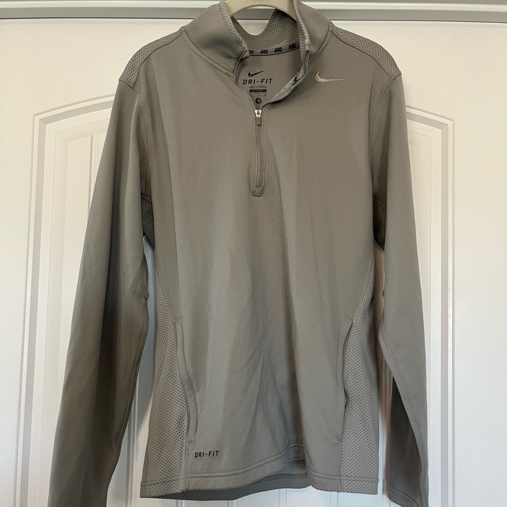 Nike DriFit Pullover